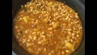 Thingalavare Phanna Upkari  Navy Beans amp Potato Spicy Curry [upl. by Kellina]