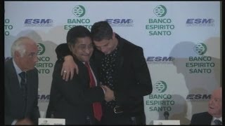 Football legend Eusebio dies at the age of 71 [upl. by Okiram293]