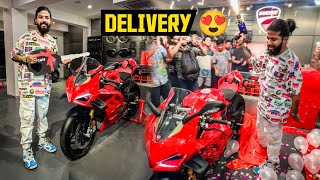 Finally Apni New Superbike Ducati Panigale V4S Ki Delivery Le Hi Li 😍 [upl. by Takken]