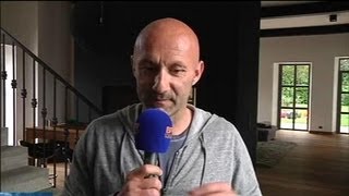 Barthez quotFerguson a réussi à donner un esprit familial au clubquot  0805 [upl. by Maclaine306]