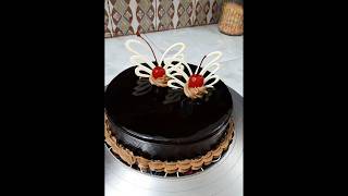 Chocolate 🍫 cake decorating short shortvideo shortfeed cakeshortvideo chocolatecakedecoration [upl. by Asirahc938]