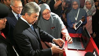 Zahid proposes RM3500 minimum wage for skilled Malaysian workers [upl. by Lander]