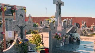 Robo de crucifijos en el cementerio de Paracuellos [upl. by Brouwer]