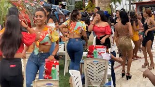 ASÍ BAILARON LAS CHICAS EN EL ANIVERSARIO DE LA POZOLERÍA HERMANOS SUÁREZ CON LOS DEL SABOR [upl. by Bigler]