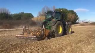 John Deere 6230R avec décompacteur Cracker ALPEGO [upl. by Armond]