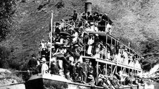 Navigating the Whanganui River [upl. by Lacim]