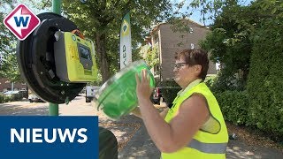 Laadpalen in Delft worden uitgerust met levensreddende apparatuur  OMROEP WEST [upl. by Valenza725]