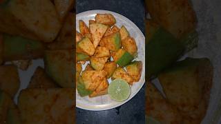 Spicy amrud youtubeshorts shorts food amrud masalaamrudfruit fruitcutting fruitsalad [upl. by Eerolam]