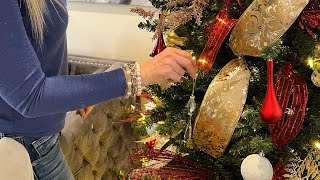 How to style a Christmas tree  Ribbon tutorial ribbontutorial christmastreedecoration christmas [upl. by Nolyat]