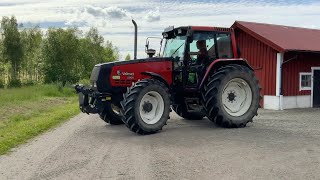 Köp Traktor Valmet 8000 med frontlyft på Klaravik [upl. by Lechner310]