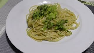 RICETTA PASTA CON BROCCOLI E ACCIUGHE  Ricetta Spaghetti Facile Veloce 4 [upl. by Anirdna]