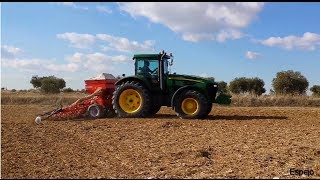 John Deere 7720 con sembradora Sola neumasem 799  En HD [upl. by Viridi]