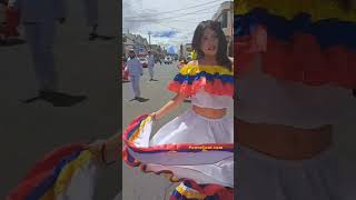 Desfile U E Hispano América por sus 92 años de Aniversario por las calles de ciudad [upl. by Atteynod]