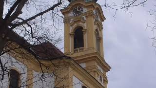 Stockerau Stadtpfarrkirche Sterbestundenläuten [upl. by Htebazile]