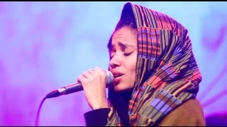 Nneka LIVE quotWalkingquot  My Fairy Tales  Tour 2015 JaminBerlin [upl. by Sanford]