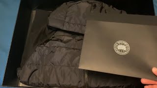 Canada Goose Hybridge Coat  4K Unboxing [upl. by Fondea]