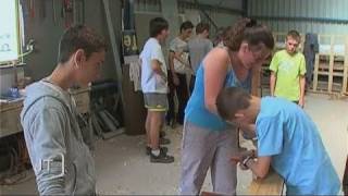 Chantier de jeunes à SainteHermine [upl. by Otreblanauj]