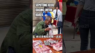 Dia Memberikan Semua Daging Untuk Kakek [upl. by Nadler900]