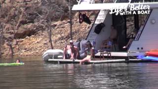 Lake Eildon is Houseboat Heaven [upl. by Winwaloe]