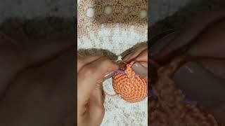 Raposinha Amigurumi🦊crochetamigurimiamigurumilovehandmade amigurumifacil [upl. by Lemmuela]