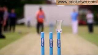 Muttiah Muralitharan vs Graham Swann Coin hitting Challenge MUST SEE [upl. by Longwood]