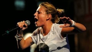 EMMA MARRONE  AMAMI  NUOVO SINGOLO DELLALBUM SCHIENA  RECENSIONE DEL VIDEO UFFICIALE [upl. by Adnolat]