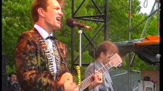 Chris Isaak  Blue Hotel LIVE Pinkpop 1987 [upl. by Aikas]