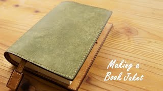 【レザークラフト】型紙付き ブックカバーの作り方【Leather craft】Free pattern How to make an Book jacket [upl. by Ahsikcin845]