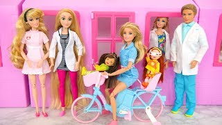 Barbie and her Sister go to Pediatrician amp Dentist Klinik Docteur RSUD Médico مستشفى للدمى [upl. by Hobart]