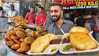 Gopal Ji Chole Bhature 😍 1996 se Dilli ka धुरंदर Nashta 🔥 Palak Paneer Chawal  Chole Bhature [upl. by Suelo627]