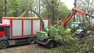 Подрібнювач на щепу Pezzolato PTH 900 від ВВП з розколювачем колод великого діаметру [upl. by Kazue]