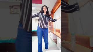 Paalki mein hoke sawar Chali re bollywood song music hindisong subscribe meviral short [upl. by Nyrrad]