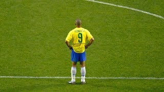 100 Dribles Que Mostram Porque Ronaldo Era Chamado de Fenômeno [upl. by Htinnek]