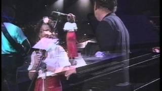 Paul Simon amp Gloria Estefan  Bridge Over Troubled Water Hurricane Relief 1992 [upl. by Notloc]