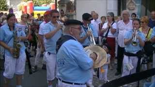 Lous Berretes au Festival Muchas Bandas 2013 ArgelèsGazost quotHegoakquot [upl. by Sommer]