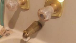 Fix a stuck shower diverter valve [upl. by Ehrlich]