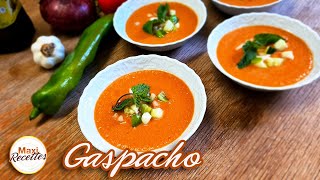 Gaspacho Recette Soupe Froide Facile et Rapide [upl. by Nagaem766]