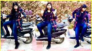 Kickstart scooty by girl  scooty kickstart no battery 🪫  kickstart scooty by sitting on it 🫡 [upl. by Nowyt]