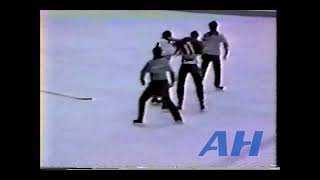 OHL Nov 13 1986 Mike ShortOSH v Brad DalgarnoHAM Oshawa Generals Hamilton Steelhawks [upl. by Alfeus408]