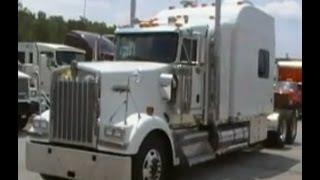 BIG DOUBLE CUSTOM SLEEPER TRUCK Kenworth W900L 38quotAeroCab merged 120quotBentz Custom Sleeper [upl. by Neerual]