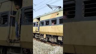 Sealdah Godda Memu special slowly towards bandel jn with Rha base memuanirbanrakshitmainlineer [upl. by Davita]