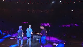 HOMBRES G  Un par de palabras Concierto Las Ventas 2015 [upl. by Ariamo]