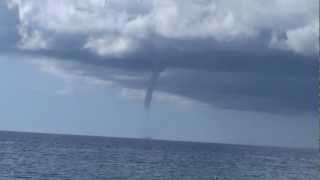 tornade en mer trombe deau guadeloupe le 24112012 [upl. by Barn]