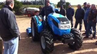 Landini Mistral 50 con equipamento Tatu [upl. by Gerkman860]