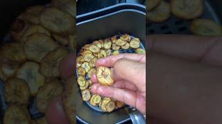 Banana Chips in airfryer 🍌🍟bananarecipe shorts indianfood gauriraut [upl. by Yliab]