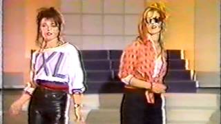 Bananarama  Robert De Niros Waiting live on Pebble Mill [upl. by Elleval40]