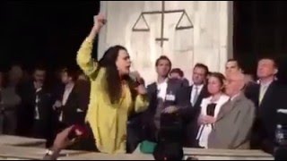 Discurso completo de Janaína Paschoal no Largo São Francisco [upl. by Lramaj]