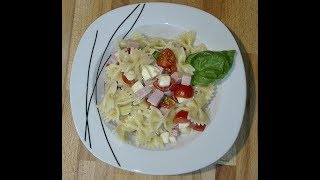 Farfalle alla caprese versione estiva  Ricetta facile e veloce [upl. by Flieger]