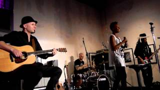 Klangprobe Skunk Anansie  Weak acoustic [upl. by Lorrad]