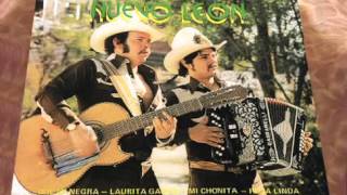 Los Invasores De Nuevo Leon cancion Prieta Linda [upl. by Borrell]